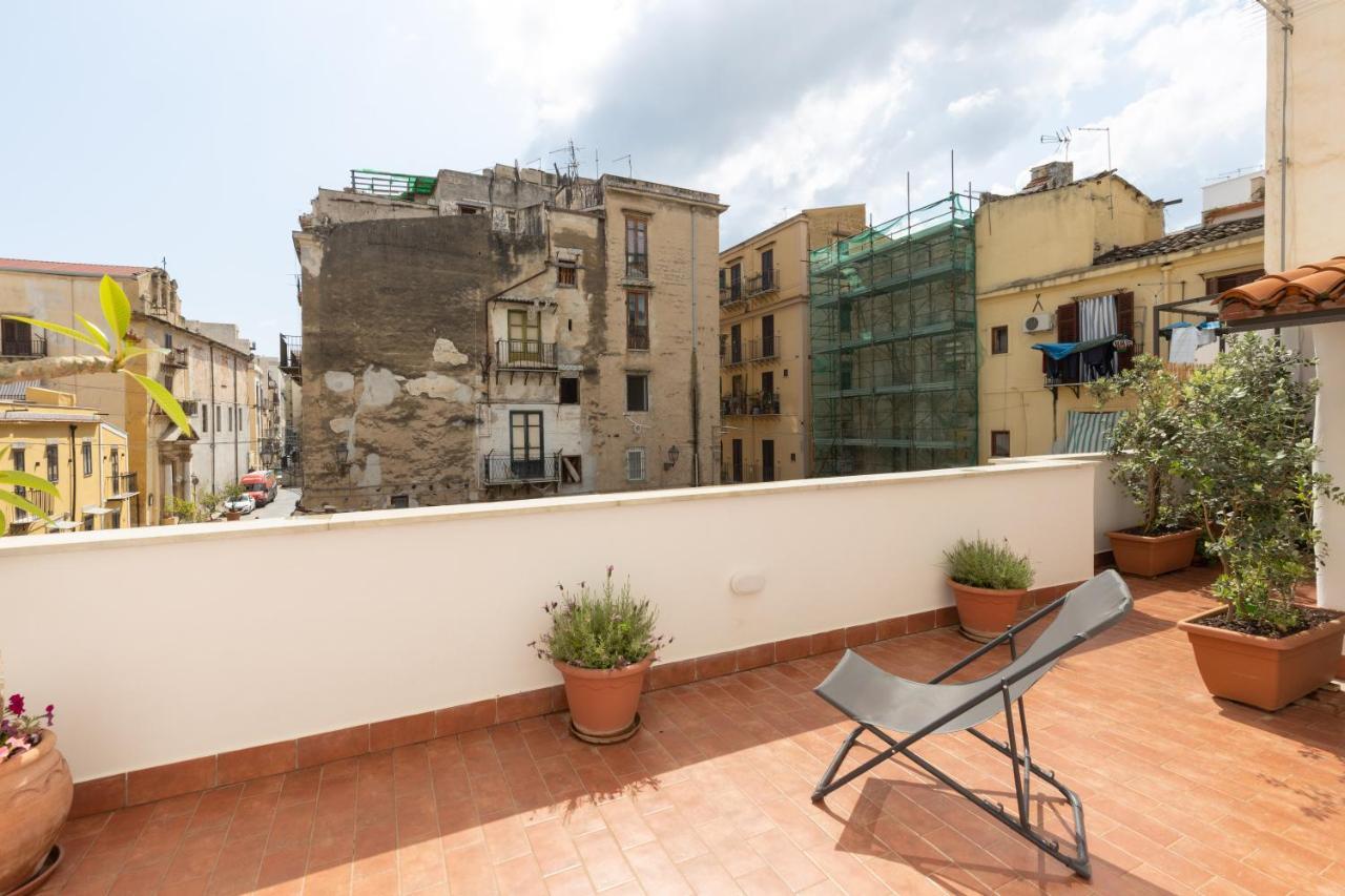 La Casa Del Cacciatore - Alloggio Con Terrazzo Apartment Palermo Exterior photo